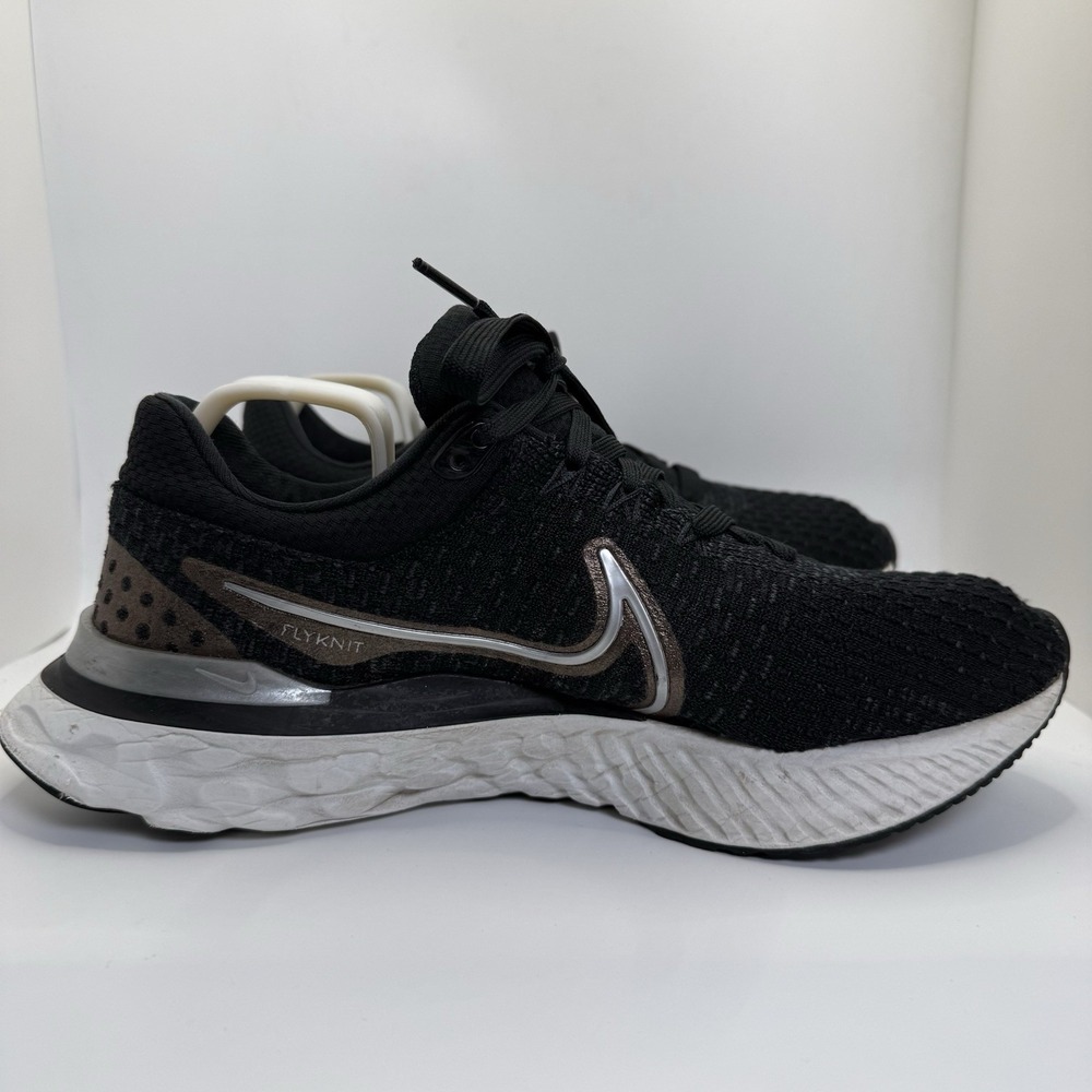 Nike React Infinity Run Flyknit 3 Womens Sz 9.5 Black Metallic Copper DD3024-009 - Picture 2 of 11
